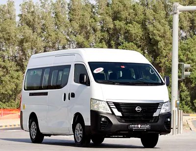 نمای دیگر نیسان اوروان NV350 2023