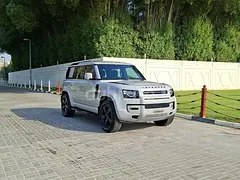 لندروور دیفندر 110 X-Dynamic SE P300 2026