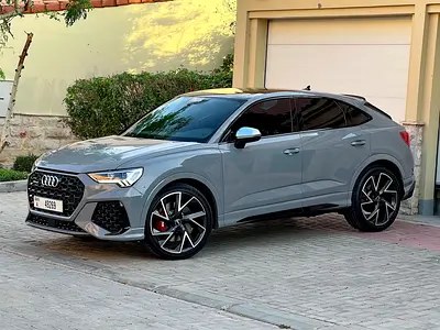 نمای دیگر آئودی RS Q3 2.5 TFSI کواترو 2022