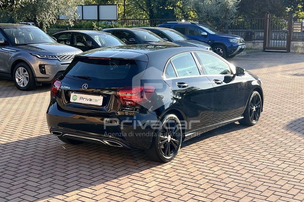 نمای دیگر مرسدس بنز مرسدس A 200 d اتوماتیک اسپرت