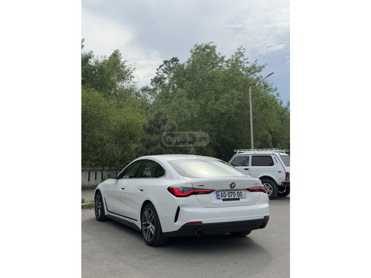 نمای دیگر بی ام و i xDrive 4dr چهار چرخ محرک H 2024